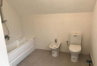 Casă cu 4 camere în Nord - 8