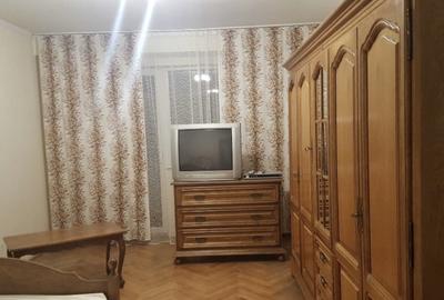Apartament cu 3 camere decomandat în Central - 3