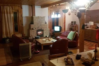 Casă cu 7 camere cu Teren 300 Mp în Lepșa - 6