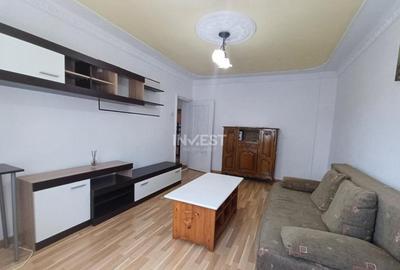 Apartament de vanzare 2 camere, decomandat, zona Pacurari -