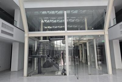 Spațiu comercial, de 140 mp, în Sopor - 2