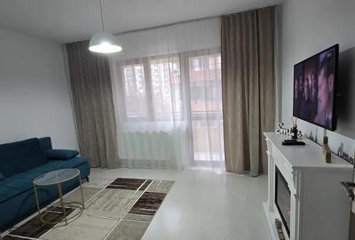 Apartament cu 2 camere decomandat în Apărătorii Patriei - 4