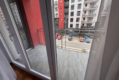 Apartament cu 2 camere decomandat în Tractorul - 7