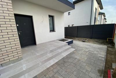 Case individuale cu 4 camere. Teren 400 mp. Comision 0 - 2