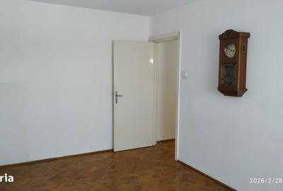 Apartament cu 3 camere semidecomandat în Circumvalațiunii - 17