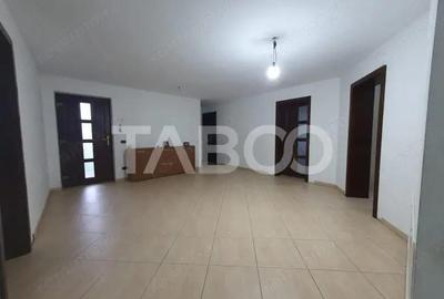 Casa 5 camere 197mp utili situata la 27km de Fagaras si 65km de Brasov - 7