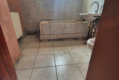 Apartament cu 3 camere decomandat în Central - 9