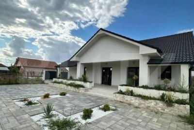 Casă cu 7 camere cu Teren 488 Mp în Seleuș - 2