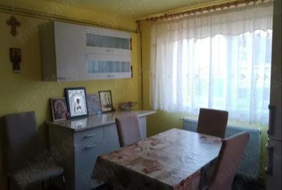 Casă cu 5 camere cu Teren 37 Mp în Central - 2