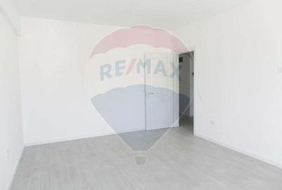 Garsonieră decomandată în Vișani - 5