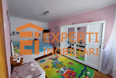 Casa situata in zona Bratianu din caramida - 3