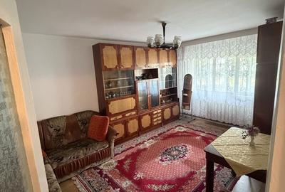 Apartament cu 3 camere decomandat în Exterior Vest - 2