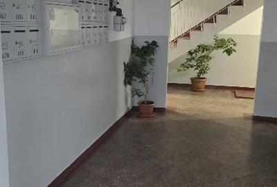 PROPRIETAR | 3 Camere Micro 17 | Etaj 1 | Str. Barboși | B2 - 10