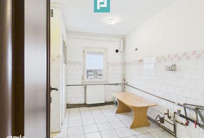 Apartament cu 3 camere decomandat în Micălaca - 11