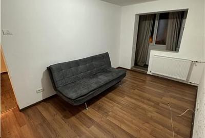 Apartament cu 3 camere semidecomandat în Circumvalațiunii - 2