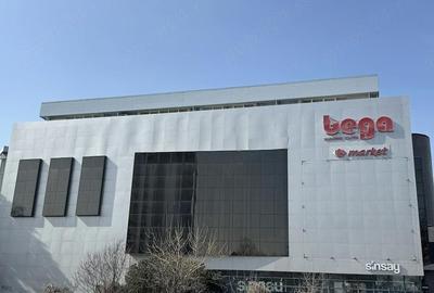 Spațiu comercial, de 900 mp, în P-ța Unirii - 12