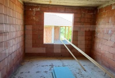 Casa la rosu de vanzare, cu 3 camere, 105 mp, zona Sigmir - 4