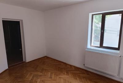 Casa/cladire (spa?iu comercial) de inchiriat Iasi zona Motel Bucium - 5