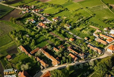 Casă cu 7 camere cu Teren 2822 Mp în Central - 1
