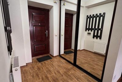 Se ofera spre innchiriere apartament cu trei camere in zona Nicolae Titulescu Se ofera spre innchiriere apartament cu trei camere in zona Nicolae Titulescu - 2