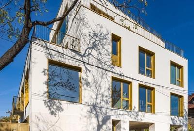Apartament cu 3 camere decomandat în Dacia