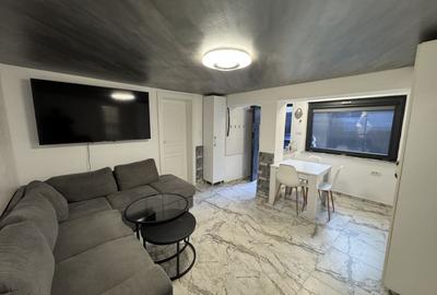 Apartament cu 2 camere semidecomandat, mobilat în Unirii