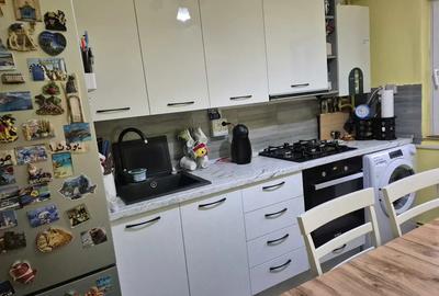 Vand apartament cu 3 camere - 2
