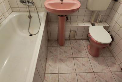 Apartament cu 3 camere decomandat în 13 Septembrie