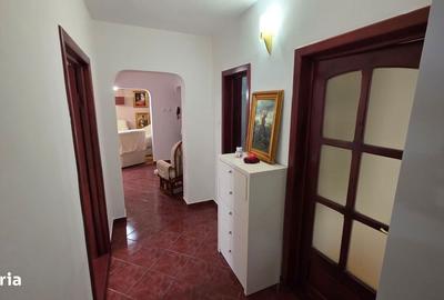 Apartament cu 4 camere decomandat în Central - 12