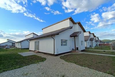 Casa individuala 3 camere mobilata/utilata noua Sanpetru Casa individuala 3 camere mobilata/utilata noua Sanpetru - 5