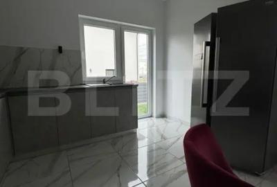 Casă cu 4 camere cu Teren 250 Mp în Central - 11