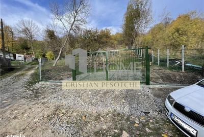 Teren de 2301 mp, în Provița de Jos