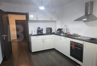 Apartament cu 3 camere semidecomandat în Micro 3 - 8