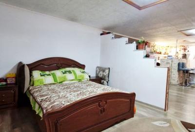 Casă individuală cu 4 camere cu Canalizare în Central - 27