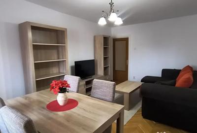 Apartament cu 4 camere decomandat în 1 Mai - 9