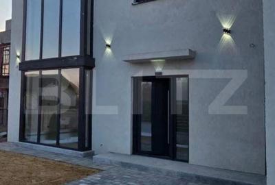 Casă cu 5 camere cu Canalizare în Cârcea - 11