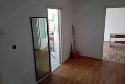 Garsonieră decomandată în Central - 5