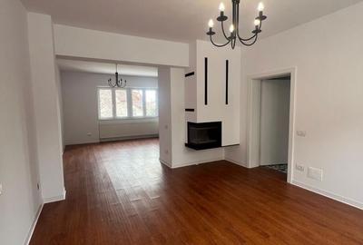 Casă cu 4 camere în Central - 6