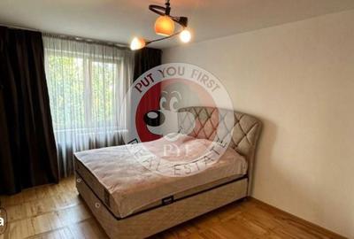 Apartament cu 4 camere semidecomandat în Rahova