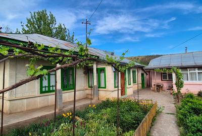 Casă individuală cu 3 camere cu Teren 2000 Mp în Izvoarele - 3