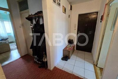 Apartament cu 3 camere decomandat, mobilat în Turnișor - 1
