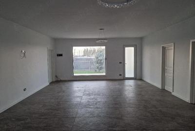 Casă cu 5 camere cu Teren 586 Mp în Horia - 7