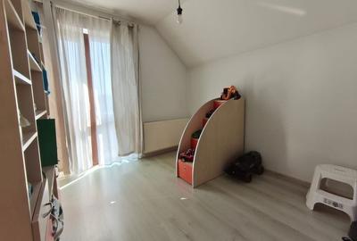 Casa 5 camere, garaj si terasa de 37 mp | Zona linistita Casa 5 camere, garaj si terasa de 37 mp | Zona linistita - 10