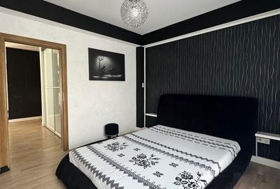 Apartament cu 3 camere decomandat în Tractorul - 3