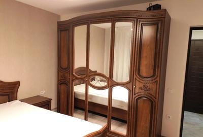 Proprietar, langa Facultatea de Medicina ,2 camere decomandate - 2