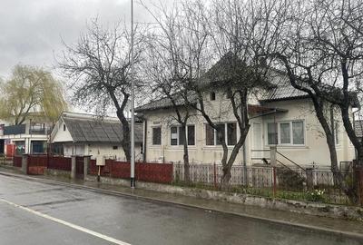 Casă cu Teren 542 Mp în Central - 2