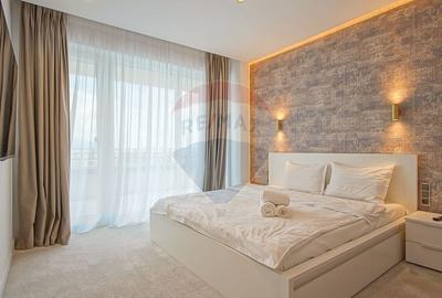 Penthouse cu 4 camere decomandat în Tractorul - 23