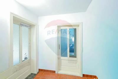 Casă cu 5 camere cu Canalizare în Calea Clujului - 6