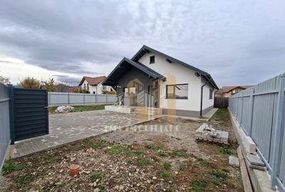 Casă cu 4 camere cu Teren 375 Mp în Tărlungeni