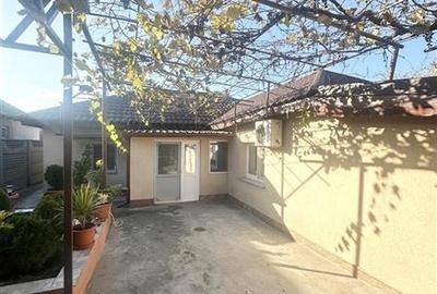 Casa Renovata si Mobilata Complet, amplasata pe un teren de 1300 mp, localitatea - 26